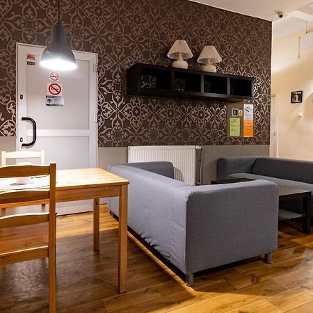 Hostel Orange Plus Торунь Экстерьер фото