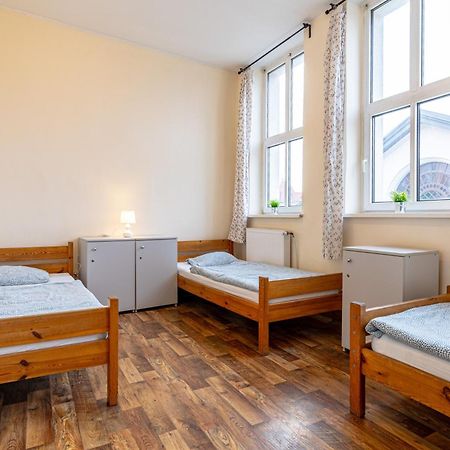 Hostel Orange Plus Торунь Экстерьер фото