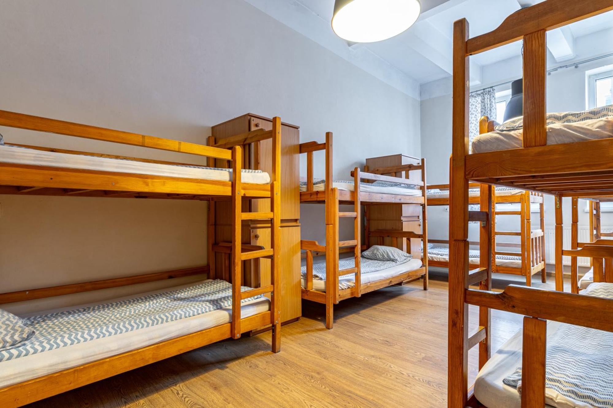 Hostel Orange Plus Торунь Экстерьер фото
