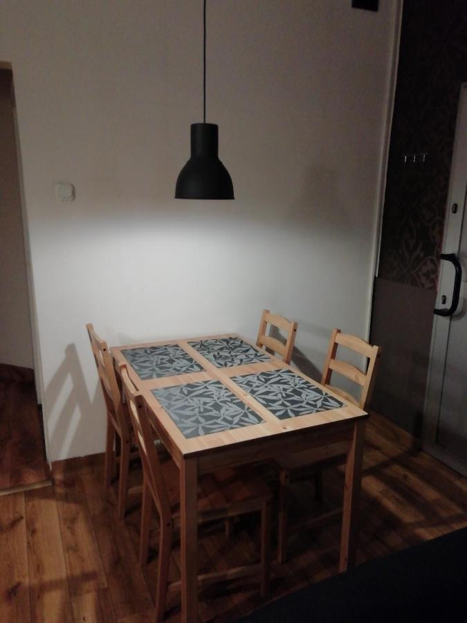 Hostel Orange Plus Торунь Экстерьер фото